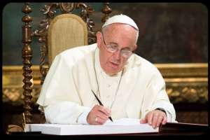 Papa Francesco scrive