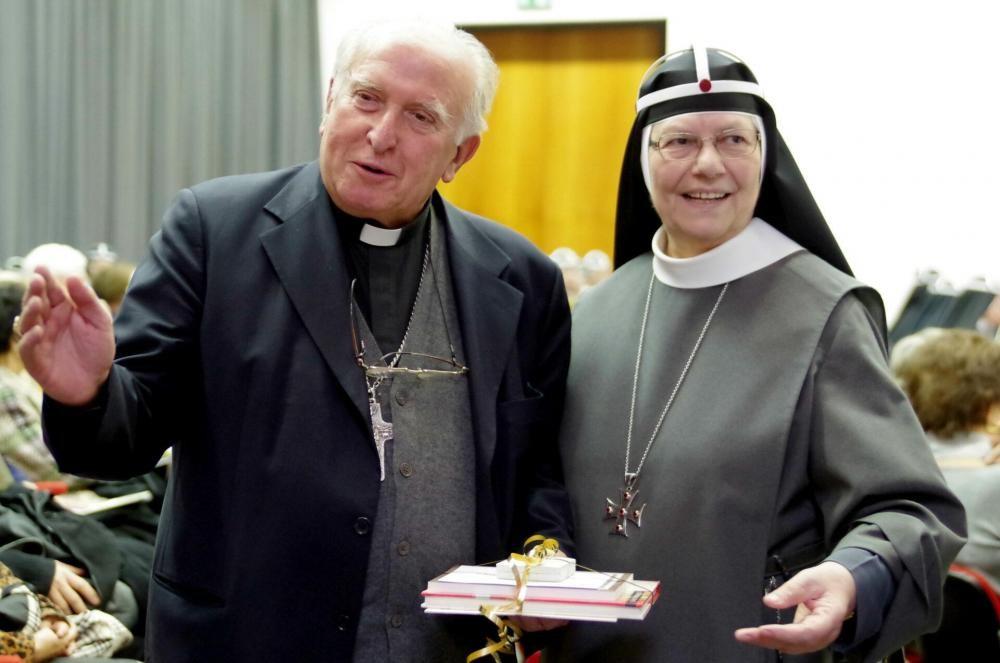 vescovo Grampa e Madre Tekla